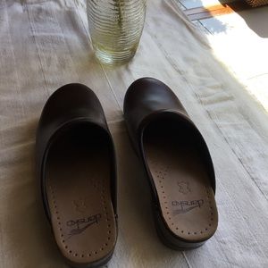 NawT Dansko original clog size 37 excellent cond
